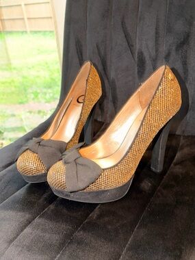 GUESS Gold Black Bow Platform Stiletto Heels 9 Party Formal Club Indie Coquette
